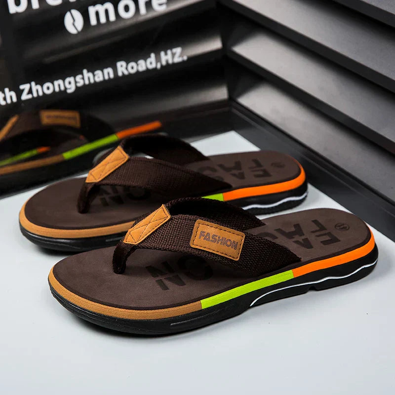 Leo | Men’s Multicoloured Flip-Flops with Contrast Sole