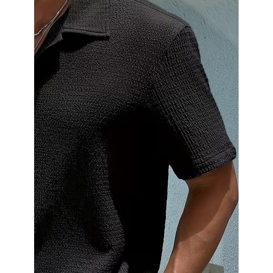 Men’s Short Sleeve Button Shirt with Textured Surface