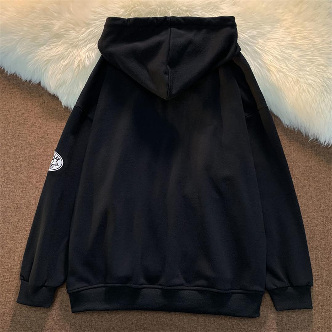Logan | Men’s Oversized Zip-Up Hoodie with Front Print