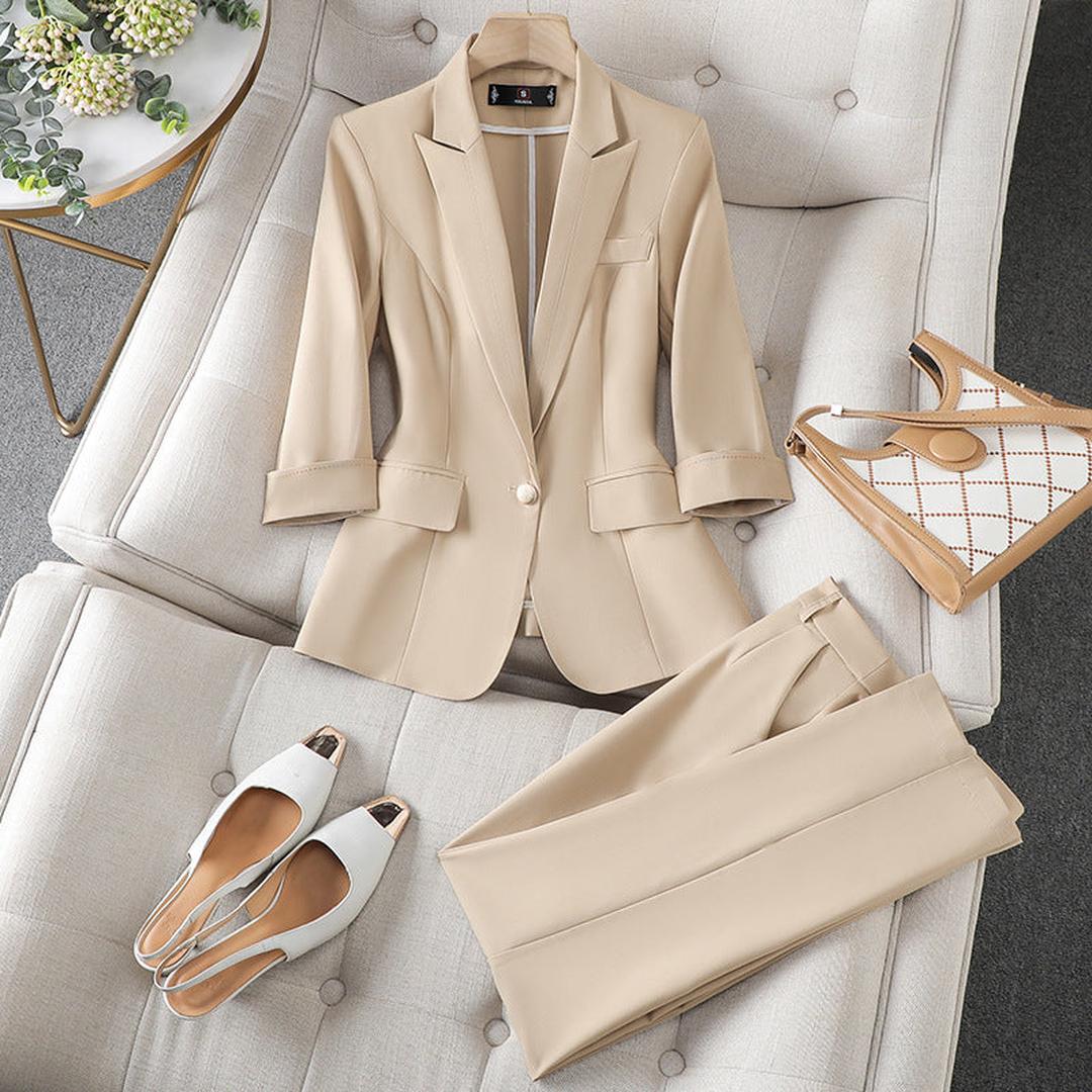 Clara | Women’s Two-Piece Suit Set with Blazer and Trousers