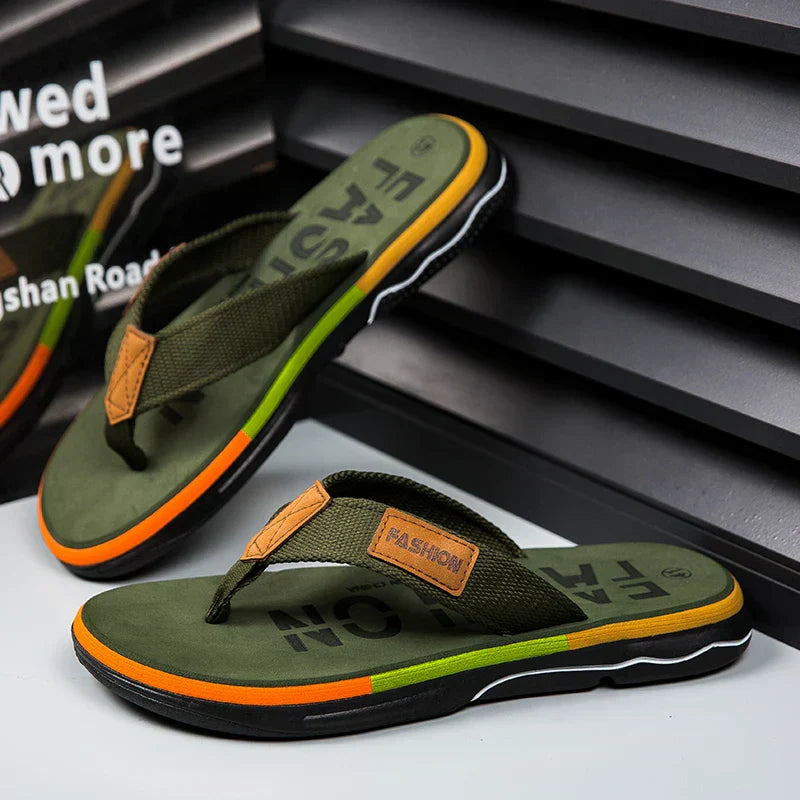 Leo | Men’s Multicoloured Flip-Flops with Contrast Sole