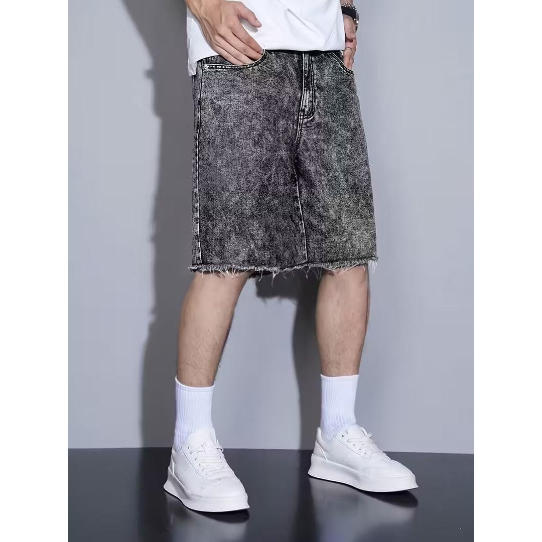 Men’s Shorts with Frayed Hem