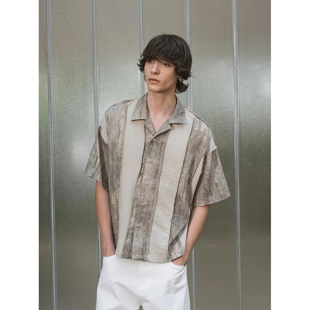 Men’s Casual Short Sleeve Shirt with Panelled Design