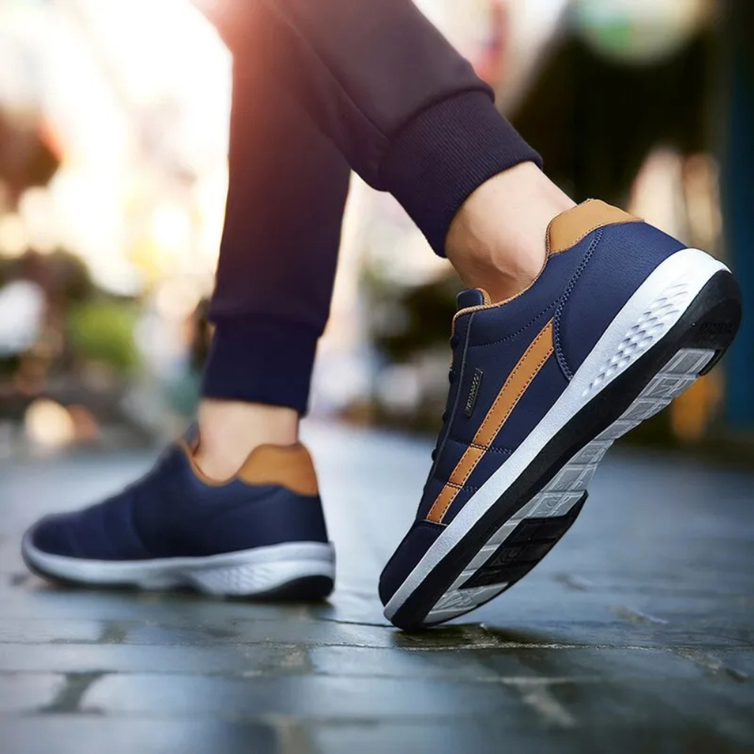 Ryan | Men’s Leather Lace-Up Trainers with Contrast Stripe