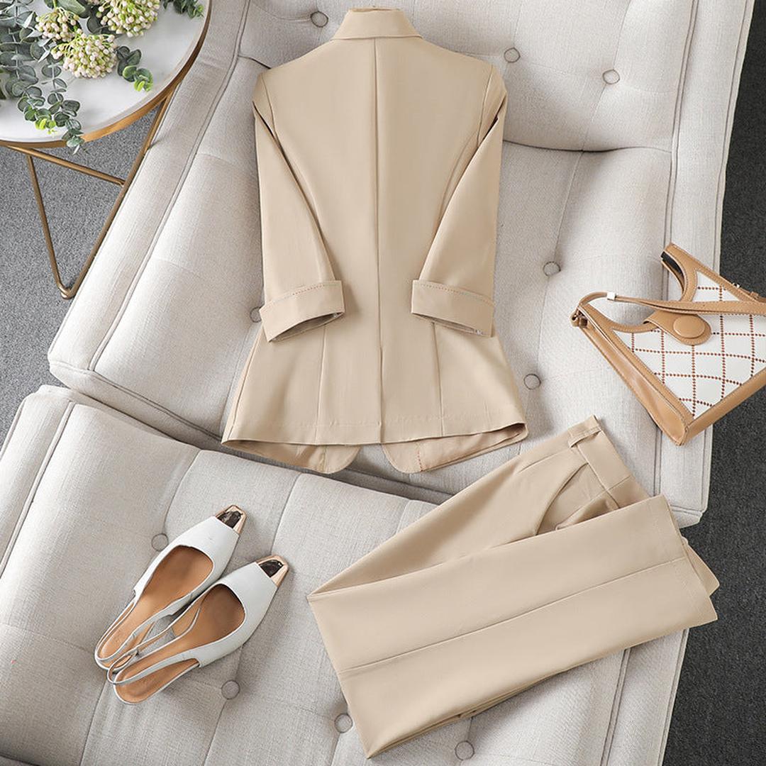Clara | Women’s Two-Piece Suit Set with Blazer and Trousers